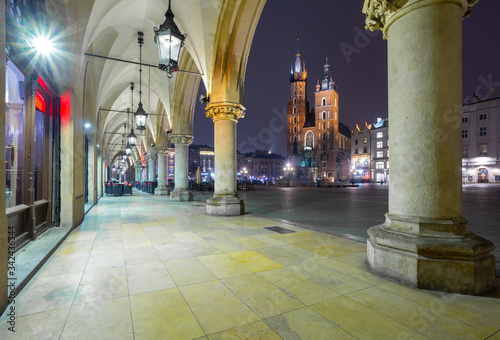View of the square and the Mariacki Church in Krakow at night