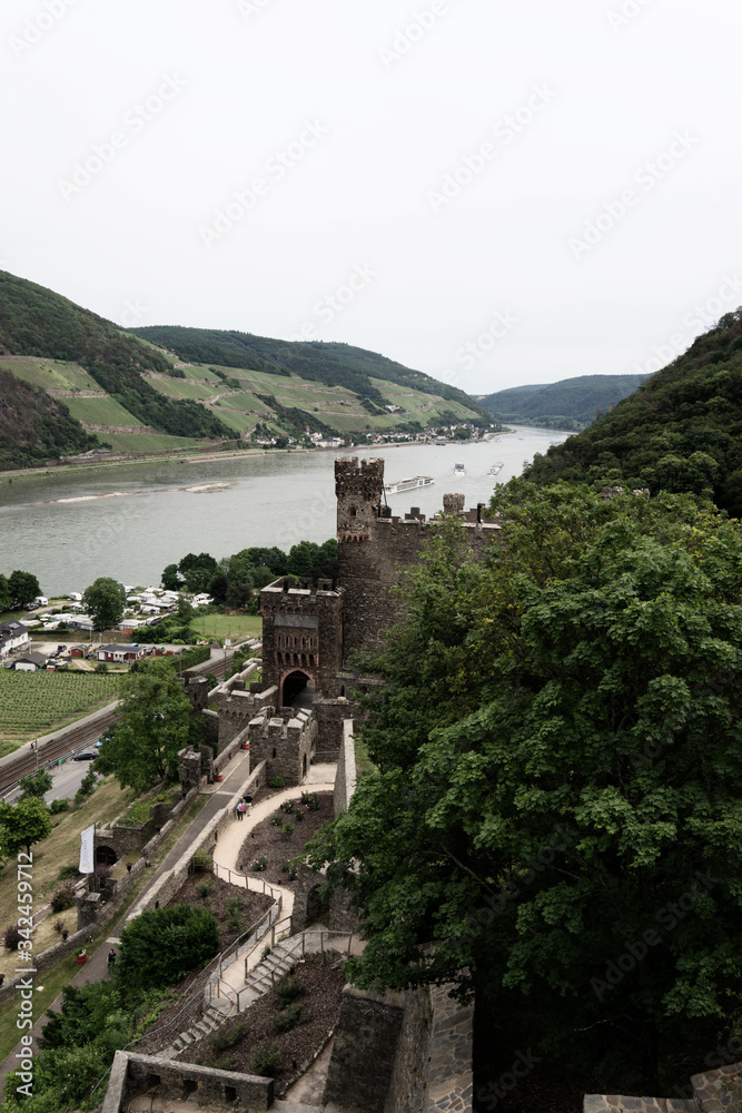 Burg Reichenstein. 55413 Trechtingshausen. Burg Reichenstein. 55413 Trechtingshausen.