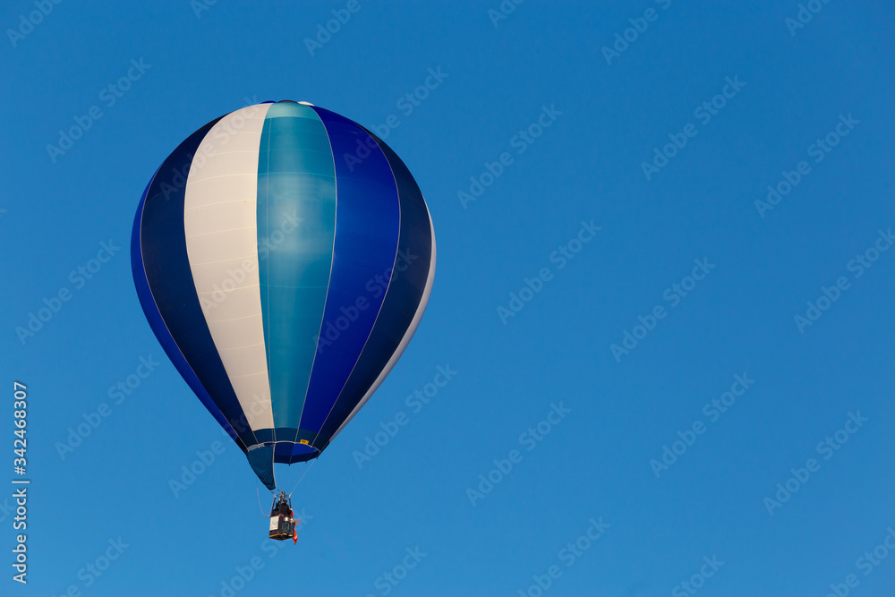 Fototapeta premium colored hot air balloon in Italy