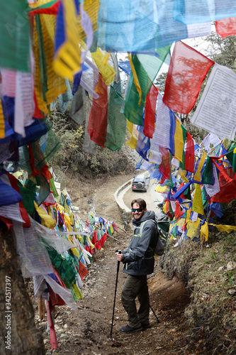 buddhist prayer flags trekking