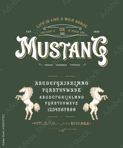Font Mustang. Vintage typeface design