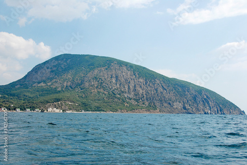 Bear Mountain Crimea © jenmaznev