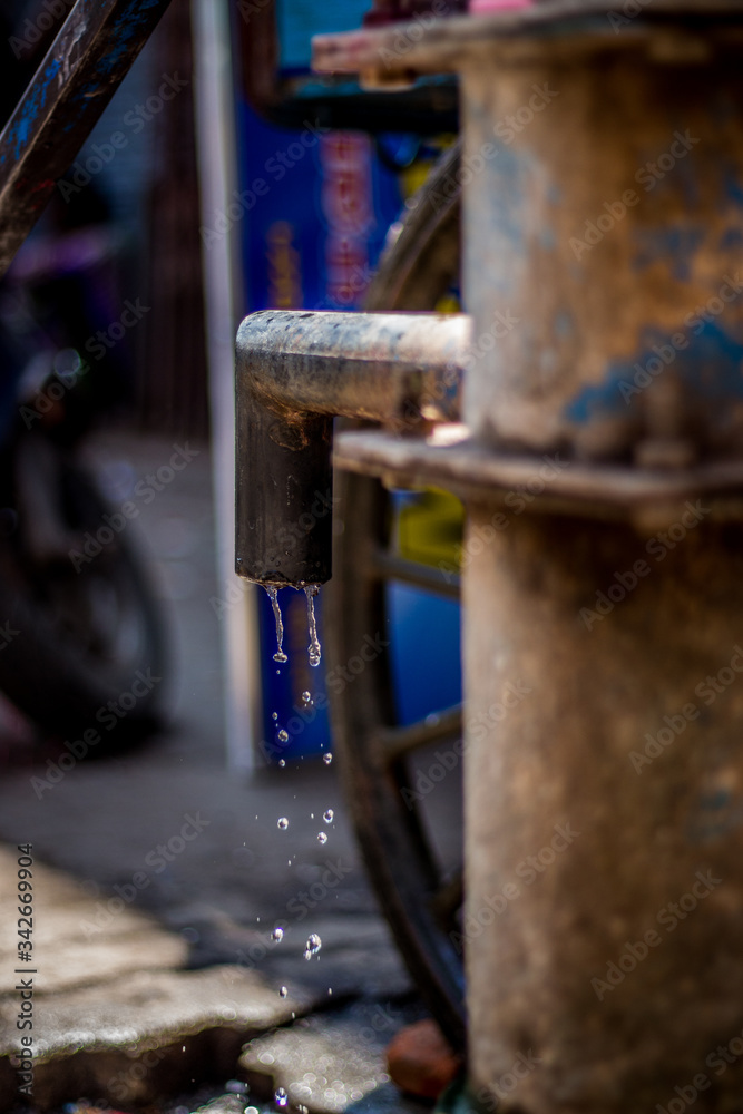 Hand pump to pull under ground water in india. Using Manual Water Pump