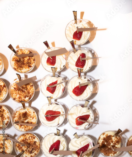 Crunchy chocolate pavlova mini cupcakes glasses appetizers finger food desserts