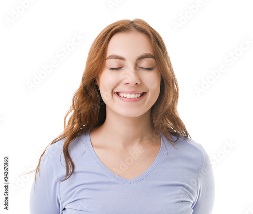 Young woman with healthy te...
