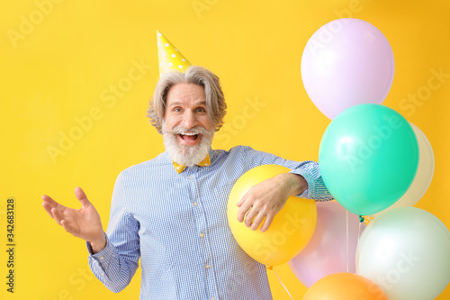 Senior man celebrating Birt...