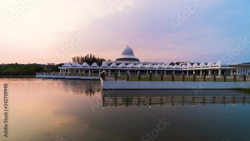 Time Lapse : Majestic Annur Mosque Of Seri Iskandar,Malaysia With Beautiful Sunset.HD