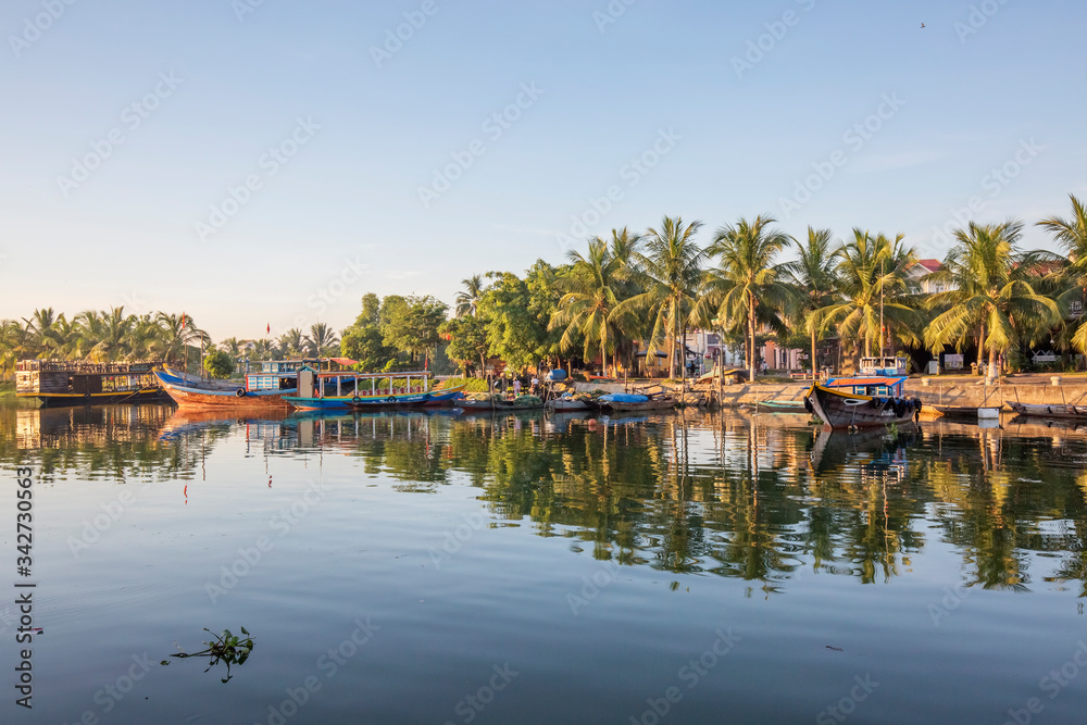 Obraz premium view of Hoi An ancient town, UNESCO world heritage, at Quang Nam province. Vietnam. Hoi An is one of the most popular destinations in Vietnam 