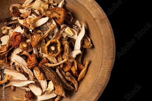 Fototapeta Naklejka Na Ścianę i Meble -  Dried mushrooms