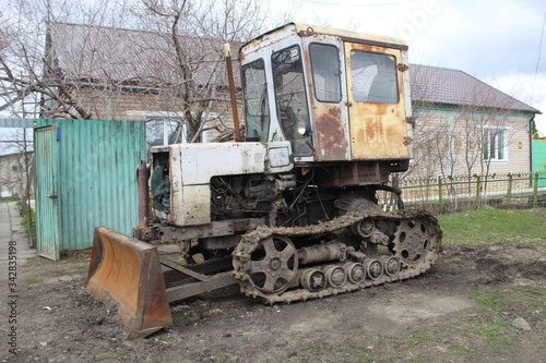 bulldozer at work © Эльдар Гибадуллин
