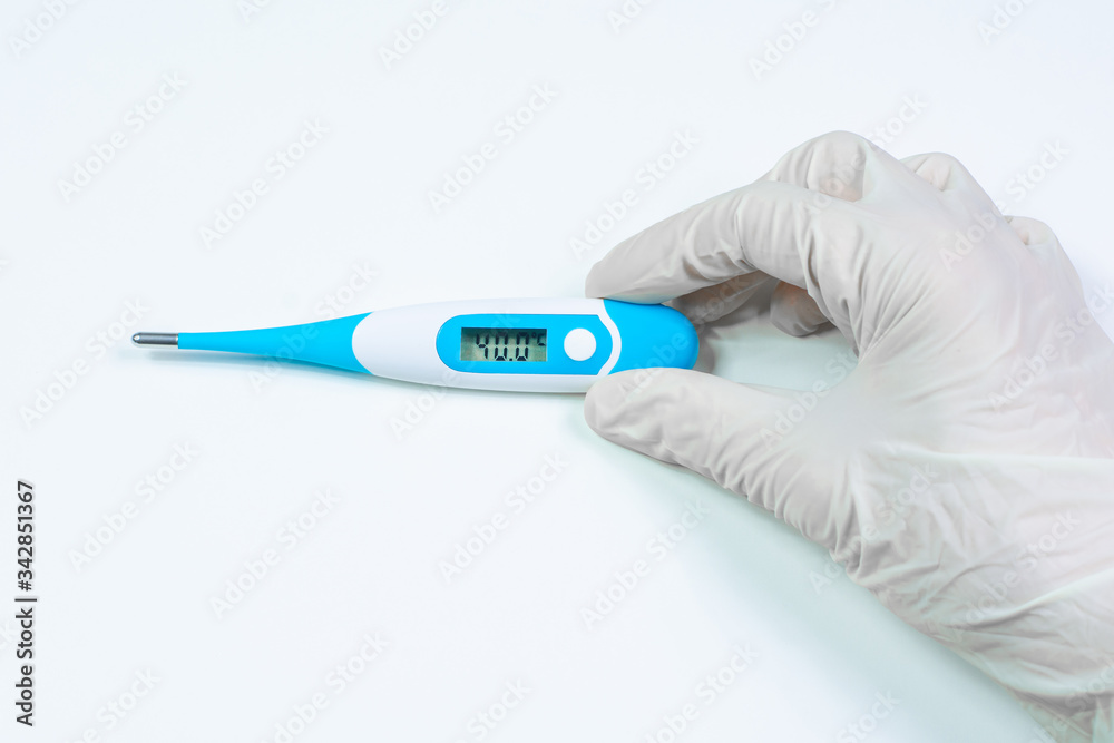 Obraz premium Thermomètre médical affichant 40 °
