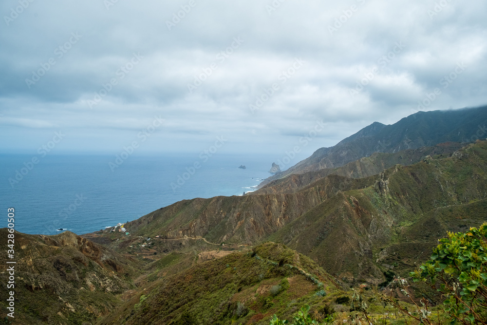 riesiges Anaga Gebirge auf Teneriffa