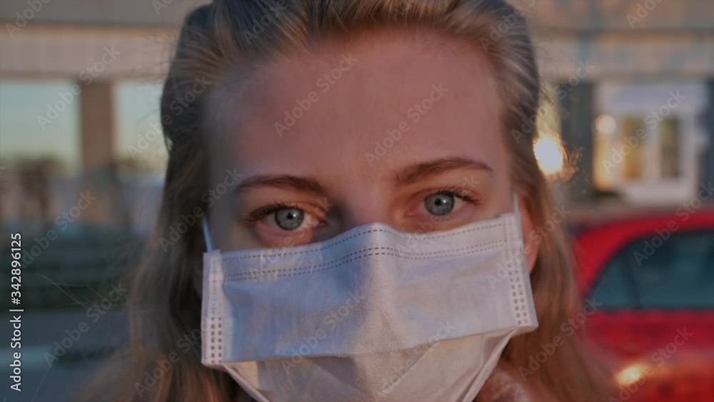 girl in medical mask 