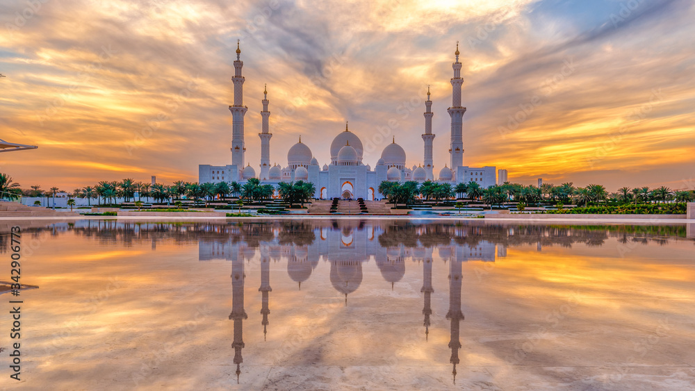 Sheikh Zayed Grand Mosque and Reflection in Fountain at Sunset - Abu Dhabi, United Arab Emirates (UAE)
Sheikh Zayed Grand Mosque and Reflection in Fountain at Sunset - Abu Dhabi, United Arab Emirates (UAE)