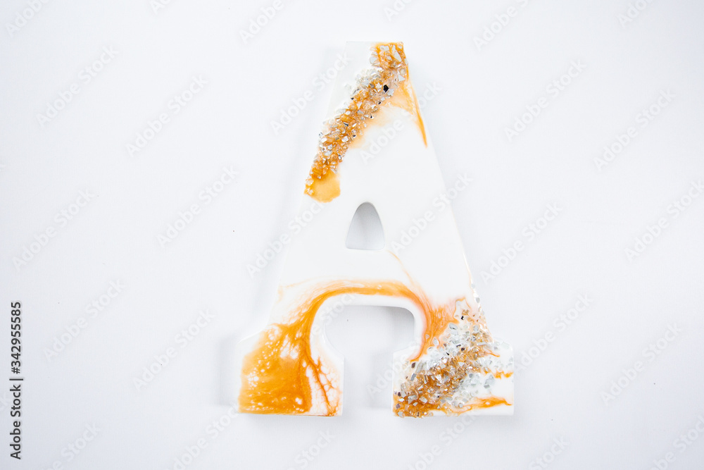 Obraz premium gold and white letter A