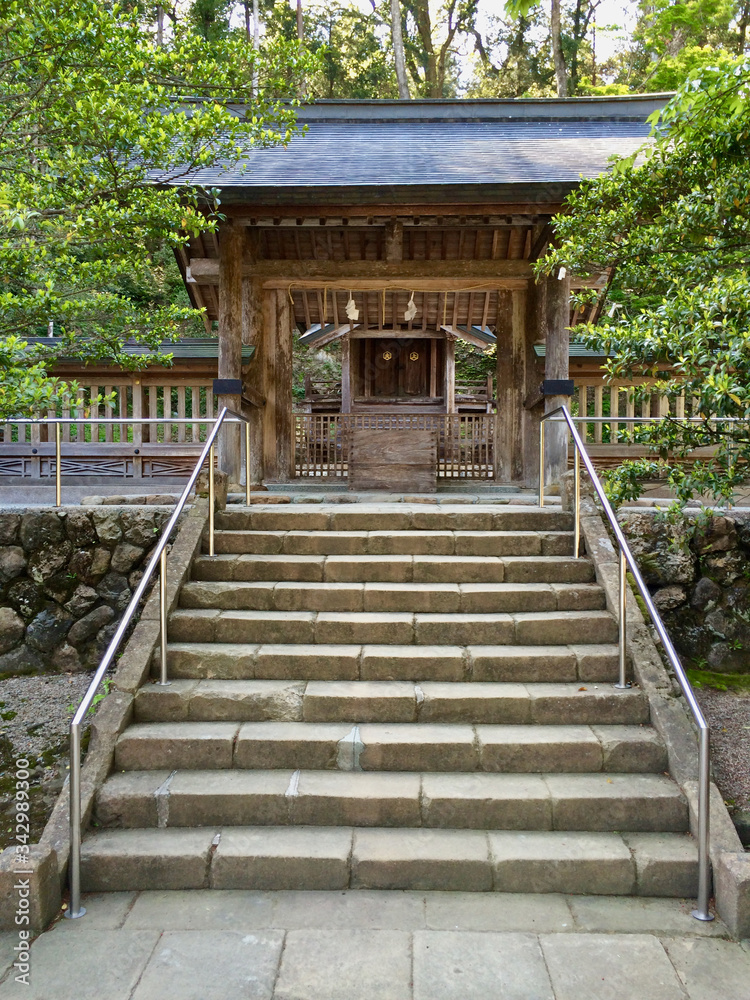 Obraz premium 出雲熊野大社、伊邪那美神社