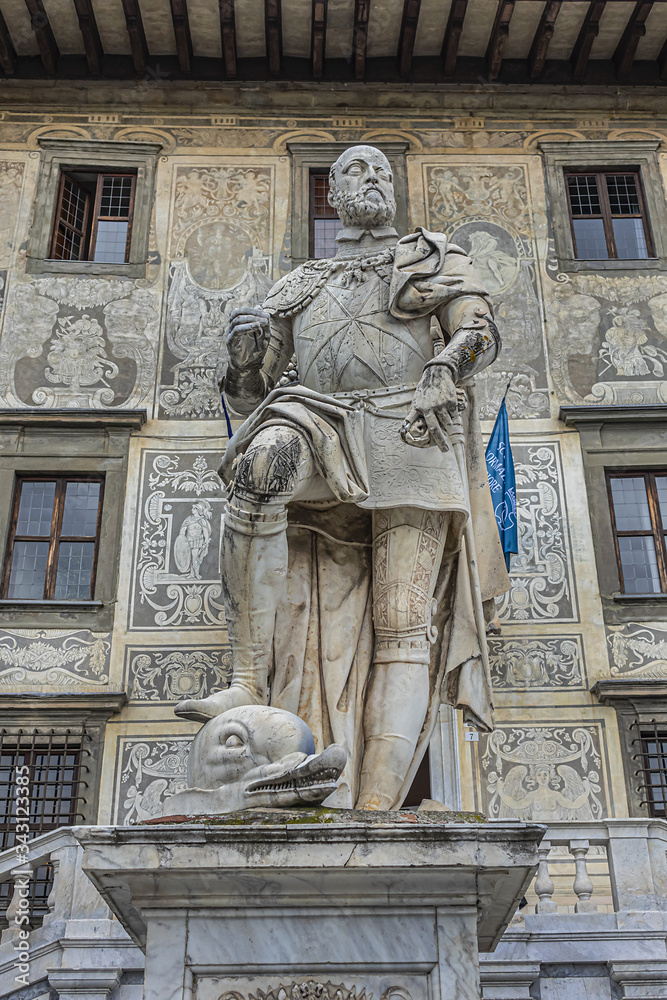 Palazzo dei Cavalieri was also known as della Carovana (Palace of the Convoy) at Piazza dei Cavalieri. In front of Palace stands huge statue of a victorious Cosimo I. Pisa, Tuscany, Italy, Europe.