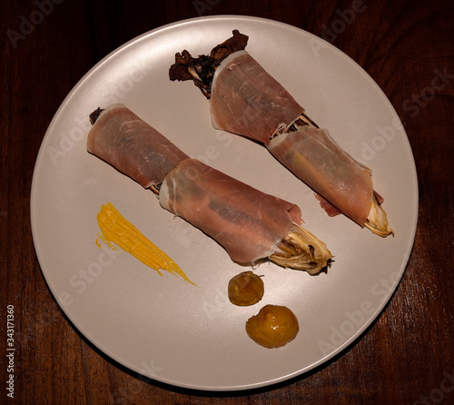 Radicchio and speck rolls
