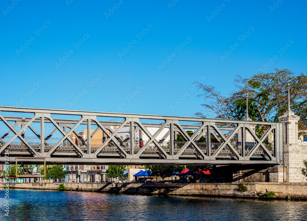 Obraz premium Bridge over San Juan River, Matanzas, Matanzas Province, Cuba