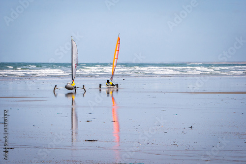char à voile sur la plage de Penthièvre