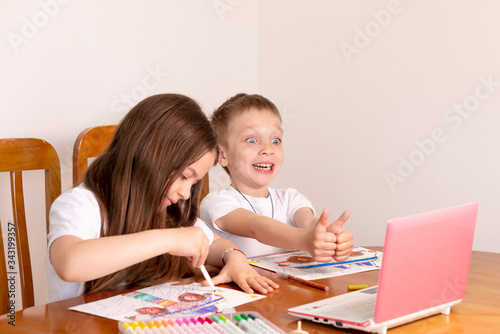 distance education of children, drawing online in quarantine, online drawing lesson