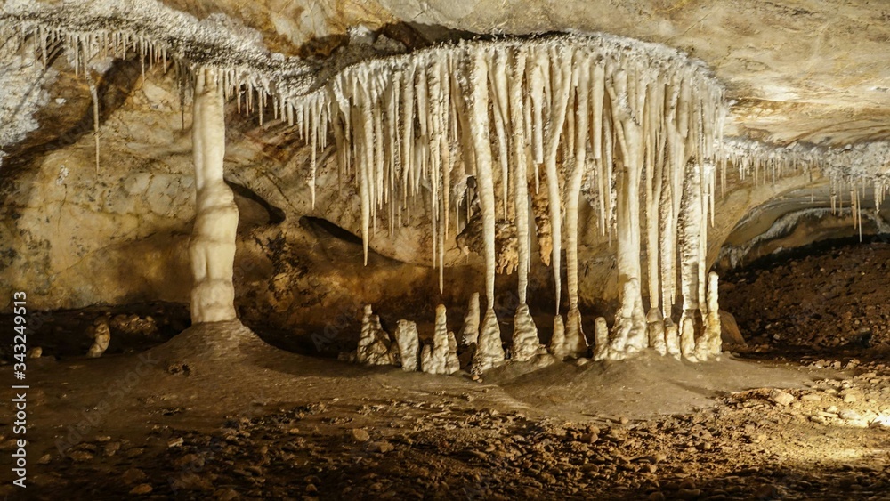 Stalactites And Stalagmites In Jenolan Caves Stock Photo Adobe Stock