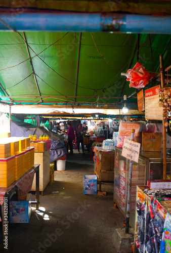 Kep and the crap market in Kep © Veronika