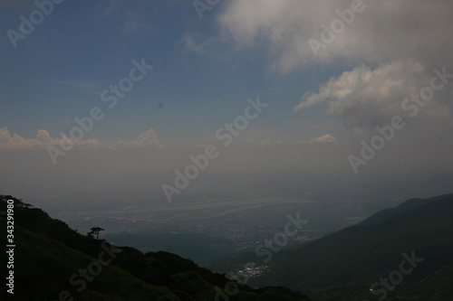 High angle view of the Zhuzihu Lake of Yang Ming Shan © Kit Leong