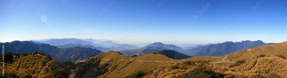 Fototapeta premium Beautiful landscape in Hehuan East Peak Trail