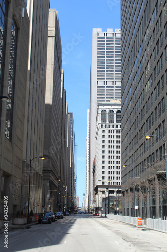 Clark Street in Chicago's Loop nearly deserted during the coronavirus outbreak © John