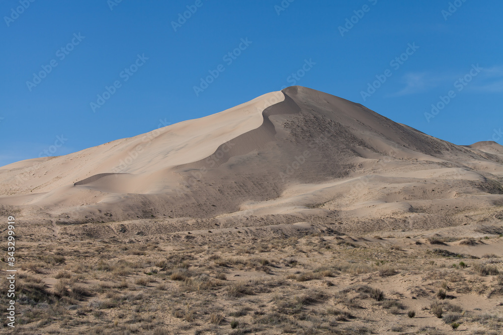 Kelso Dunes in the Mojave desert during spring