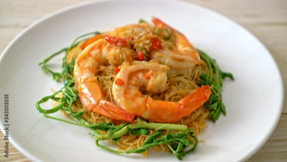 Stir-fried rice vermicelli and water mimosa with shrimps Stir-fried rice vermicelli and water mimosa with shrimps