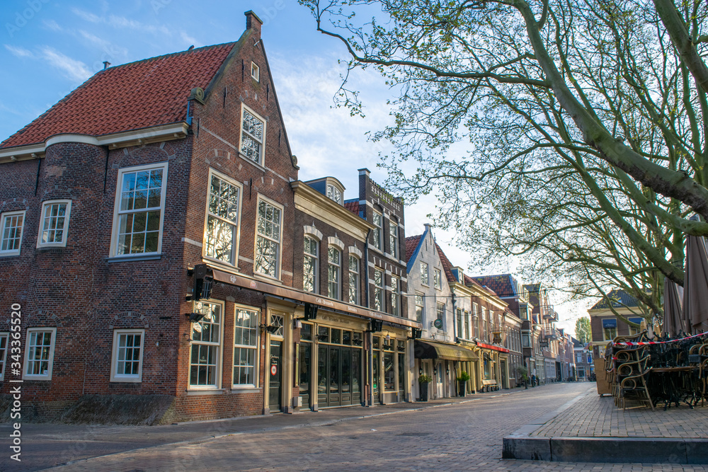 Naklejka premium Dutch street during corona outbreak.
