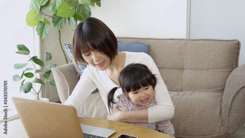 育児 子育て リモートワーク 妨害 育児 子育て リモートワーク 妨害