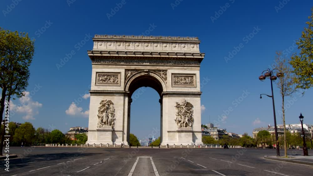 Covid-19: Arc de Triomphe streets are desolate with just few vehicles, quarantine Covid-19: Arc de Triomphe streets are desolate with just few vehicles, quarantine