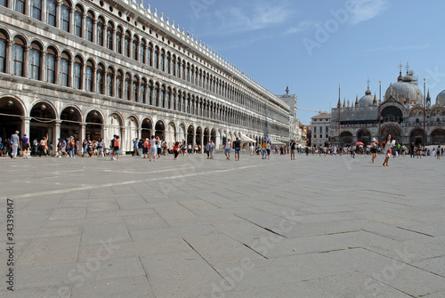Place San Marco à Venise, Italie © michel