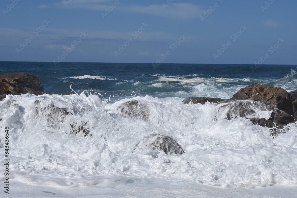 sea breaking on the rocks