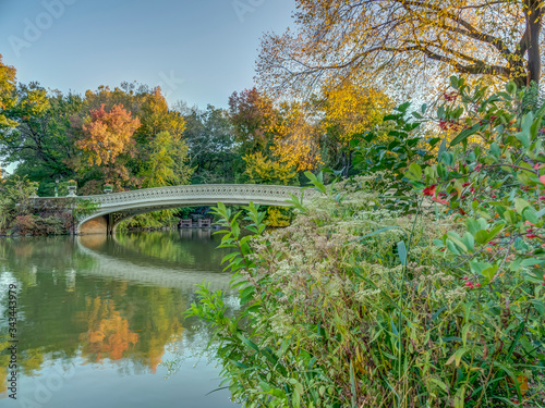 Bow bridge