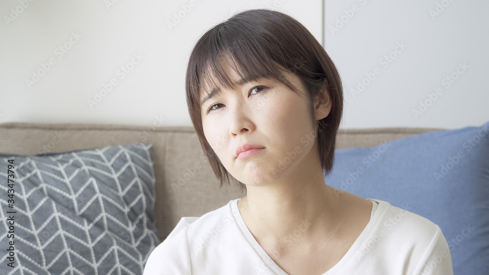女性 ストレス 不安 考える 女性 ストレス 不安 考える
