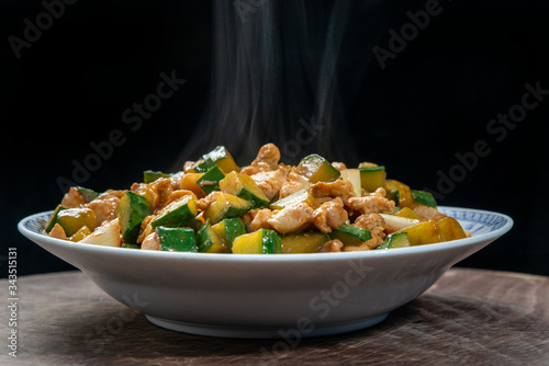 Stir fried chicken with soy sauce, Beijing home cooking