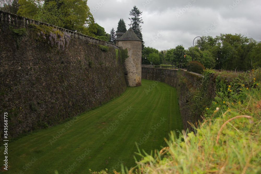 Douve château fort médiéval France