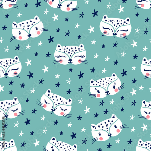 Little Cute leopard Cats with Stars. Seamless Pattern for kids. Doodle kitten face. Cat head. Cartoon Animal Vector illustration in Scandinavian style 