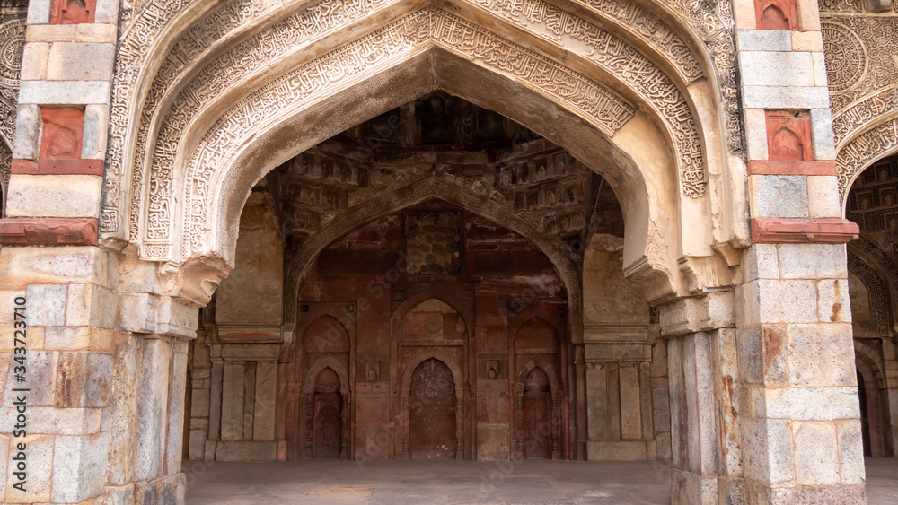 the medieval mosque at bara gumbad at lodhi gardens in delhi