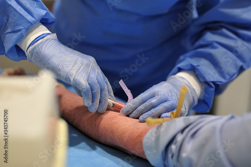 Prelievo sangue per analisi