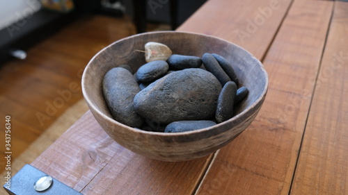 Canvas Print Bol de pierre noir zen