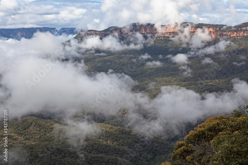 Blue Mountains mit Nebelwolken bei Katoomba 