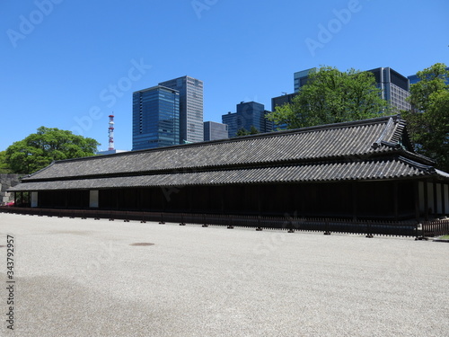 皇居東御苑にある江戸城の百人番所 Hyakunin-bansho Guardhouse (The East Gardens of the Imperial Palace)