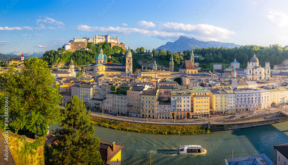 Fototapeta premium Historic city of Salzburg at sunset in summer, Austria