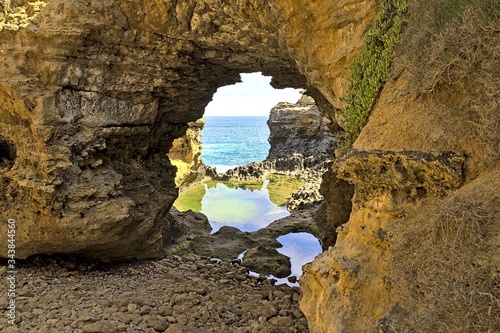 The Grotto at the Great Ocean Road © Darkdriver