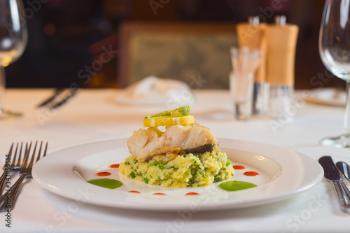 served table in restaurant